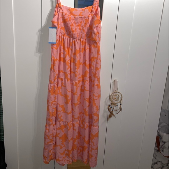 Dress - Picture 7 of 10